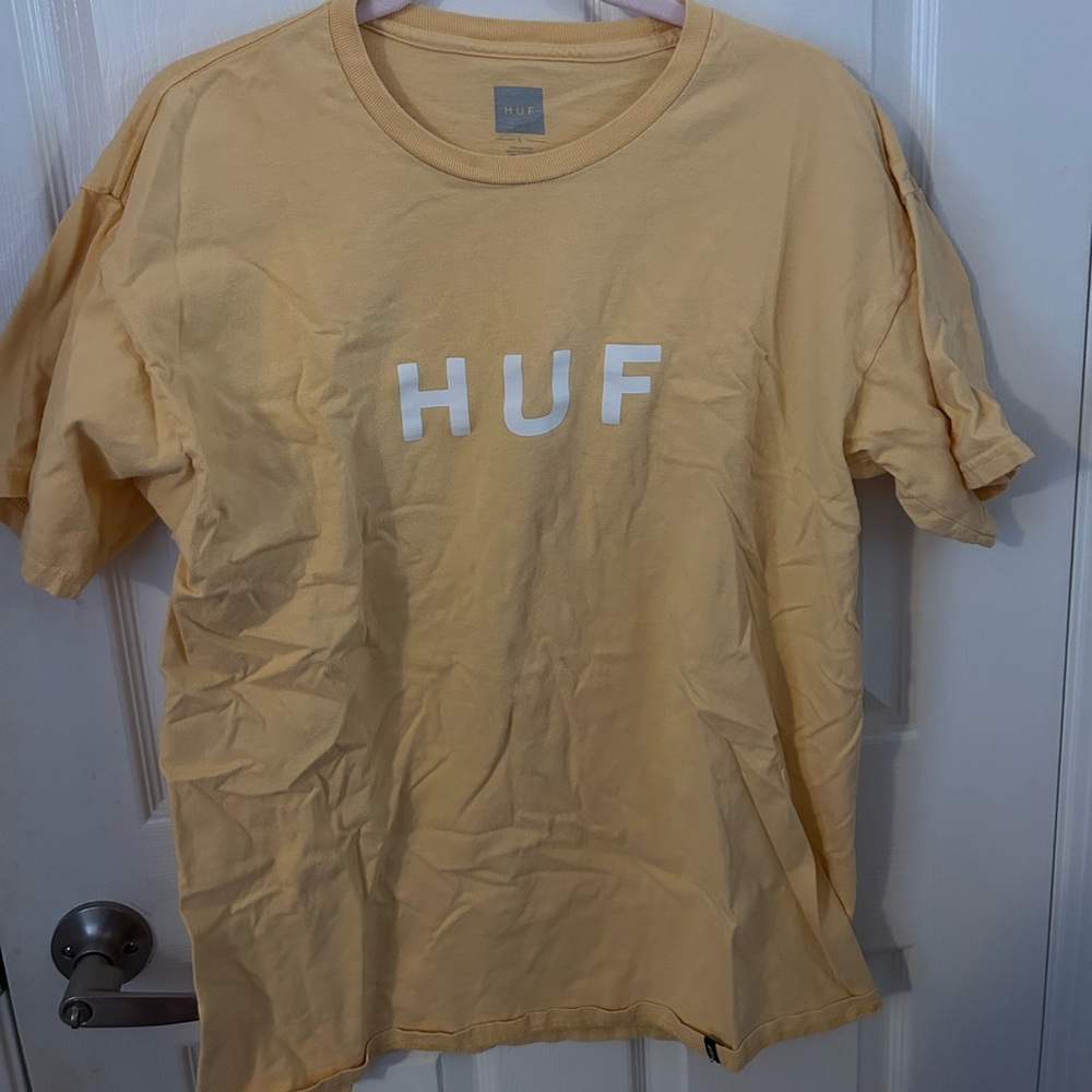 HUF t shirt